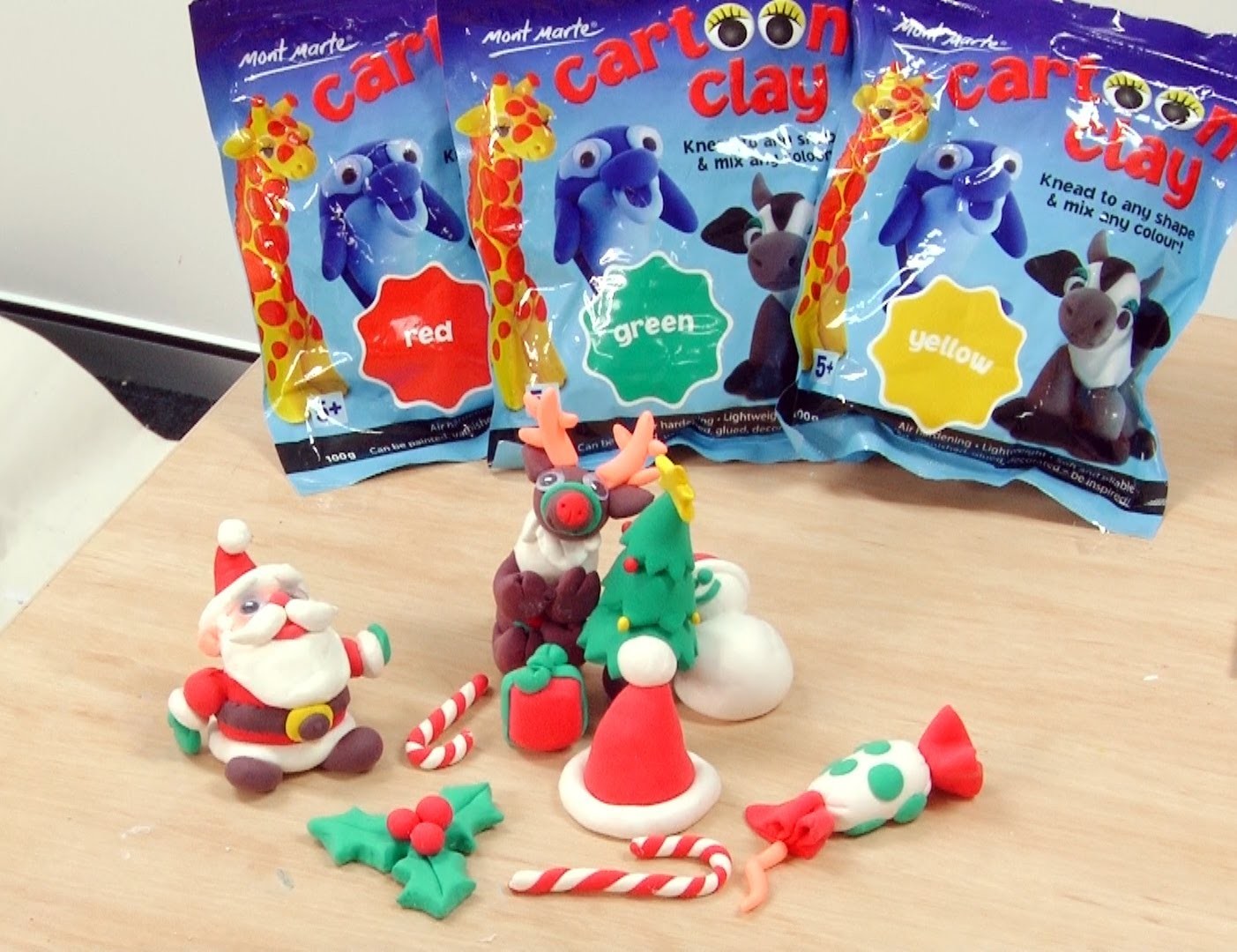 Art Lesson: How to Make Christmas Table Decorations using Cartoon Clay