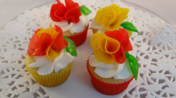 Decorating Cupcakes #125: Fruit Roll Up Flowers