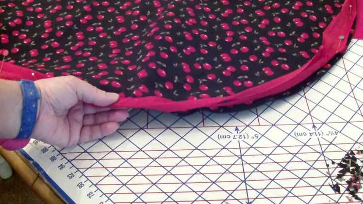 How to make a Retro Apron - My version Part 2