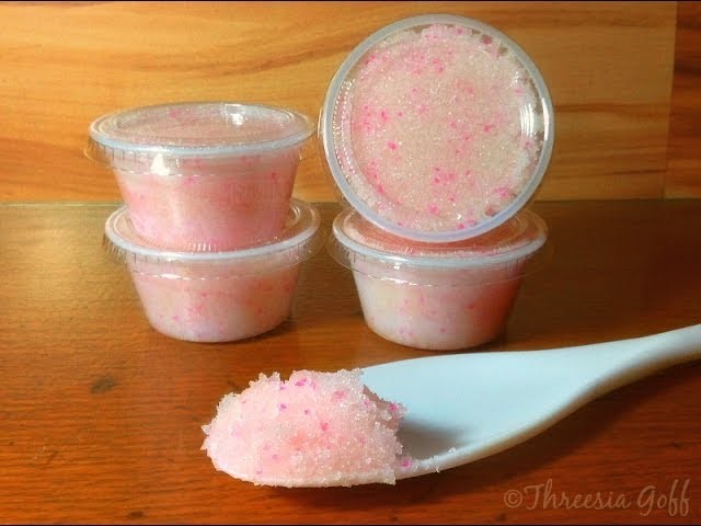 Making Strawberry & Vanilla Sugar Lip Scrub: Part 1 (Recipe included)