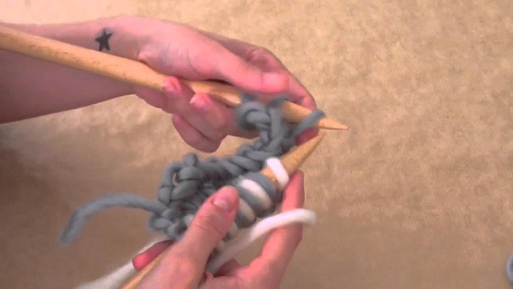How to knit bicolor moss stitch in wool | We Are Knitters