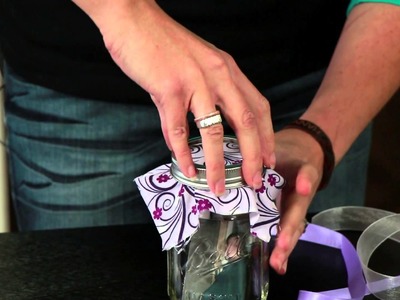 How to Decorate a Memory Jar : Crafting Projects