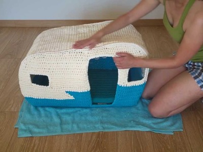 On the Road House - Crochet cat bed with t-shirt yarn