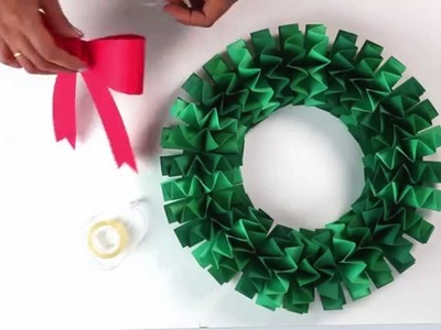 How to make an accordion folded paper wreath