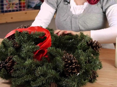 How to Make Wreaths as Candle Holder Centerpieces : Household Decorations