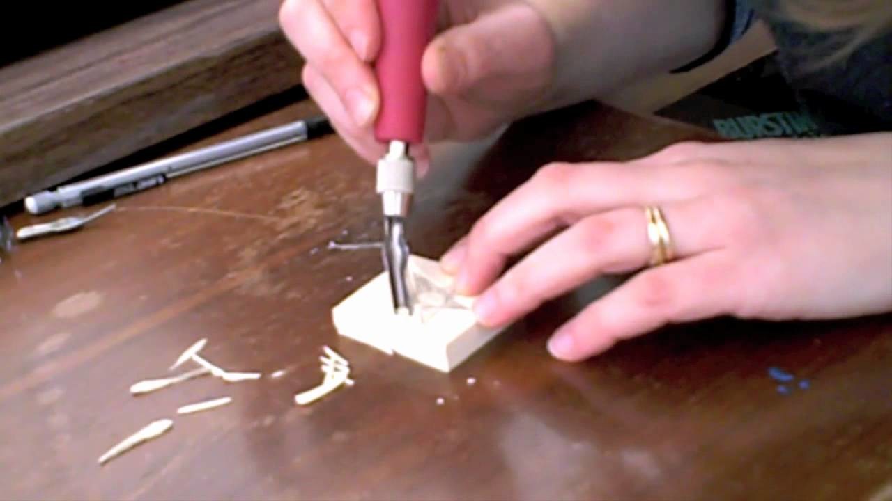 how-to-carve-a-rubber-stamp-to-make-custom-wrapping-paper