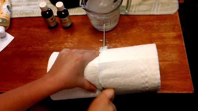 Make natural baby wipes with paper towel roll