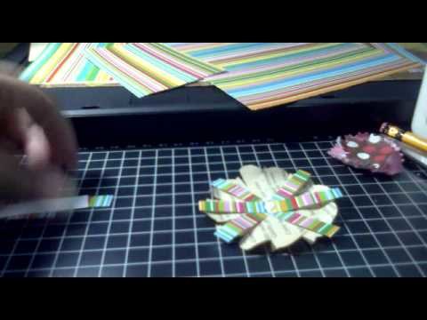 Gift wrapping 1 (paper flowers)