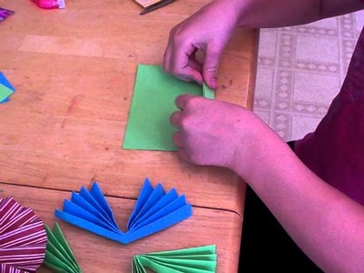 How to make a paper rosette