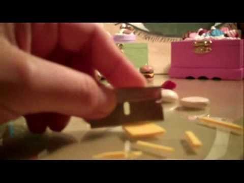 How to make a mini hamburger out of polymer clay