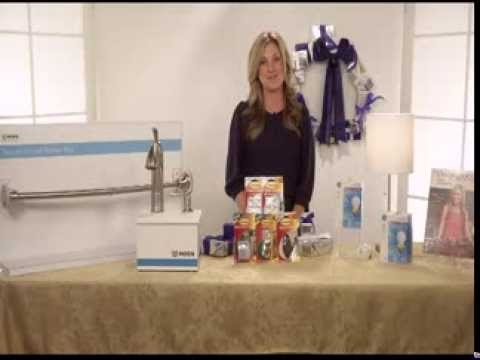 Holiday Quick Fixes with HGTV host Kelly Edwards and Candace Rose