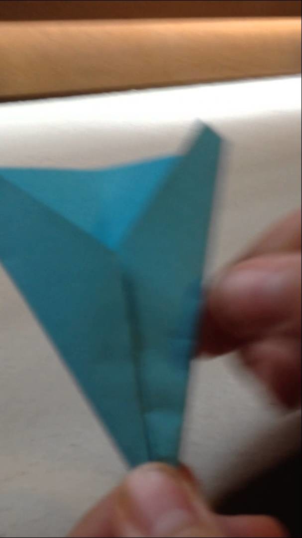 How to make a fast paper air plane out of sticky notes