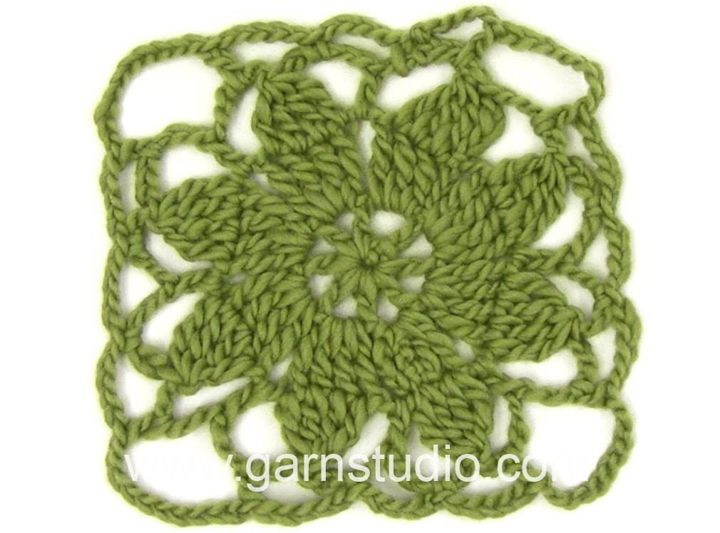 DROPS Crocheting Tutorial: How to work a flower square.