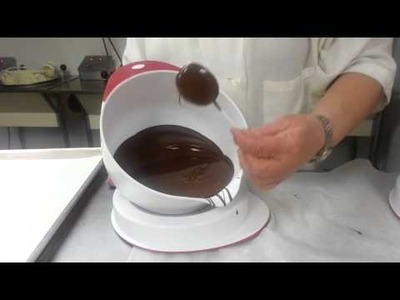 How to Make a Chocolate Easter Basket Part 3 Chocolate Dipped Marshmallow