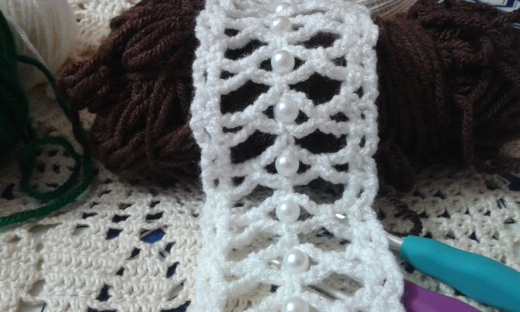 How to : Crochet a Beaded Narrow Tap. Video Tutorial