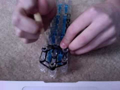 How to Make a Music Note Charm Using Rainbow Loom