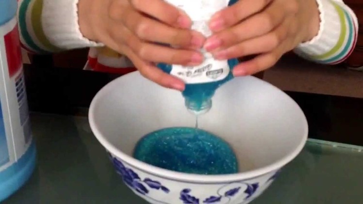 How to make slime without borax.                                Ingredients: glue, liquid starch