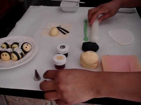How to make a Fondant Bumble Bee
