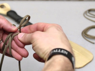 Knot of the Week: How to Wrap a Paddle or Handle with Paracord