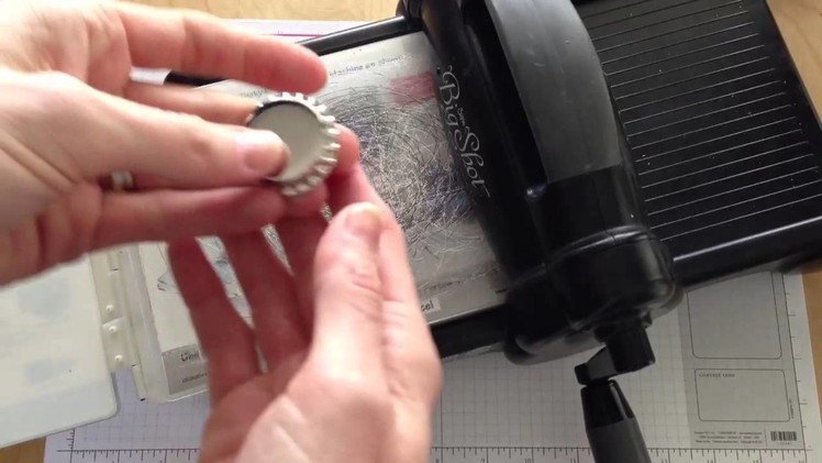 How to Smash a Stampin' Up! Soda Pop Top (bottle cap) using the Big Shot