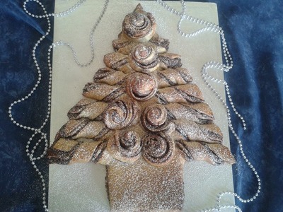 Albero di Natale Panbrioche,NUTELLA CHRISTMAS TREE – Tear and Share Bread