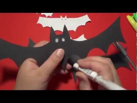 Halloween Bats : Super easy halloween crafts for kids. 