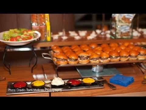 How to Arrange a Serving Line for a Wedding Reception : Great Wedding Ideas