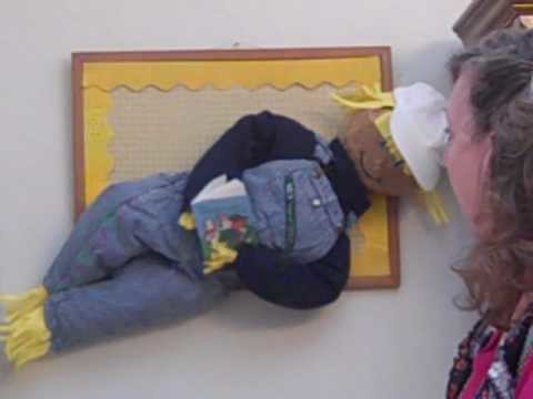 3D Scarecrow for School Bulletin Boards and Hallways