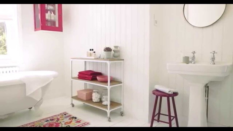Bathroom Ideas: Using berry and white - Dulux