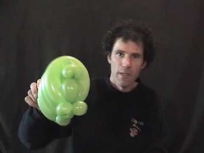 Making a balloon caterpillar