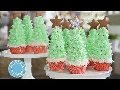 Christmas Cupcakes ⎢Martha Stewart