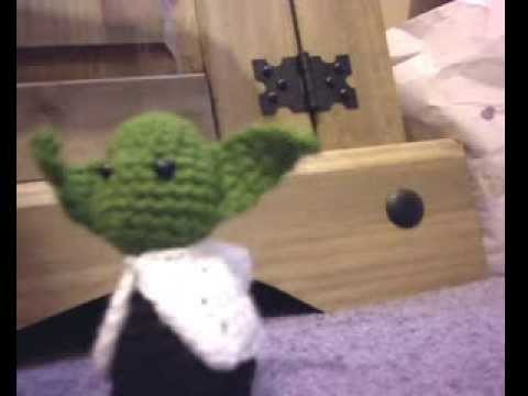 Crochet Yoda and la spider!