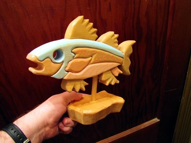 Scroll Saw segmentation Fish woodworking project (no cost)