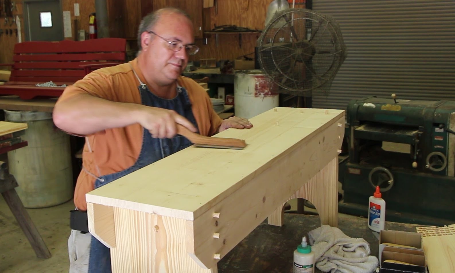 Benches made of Wood Assembly scheme Cutting