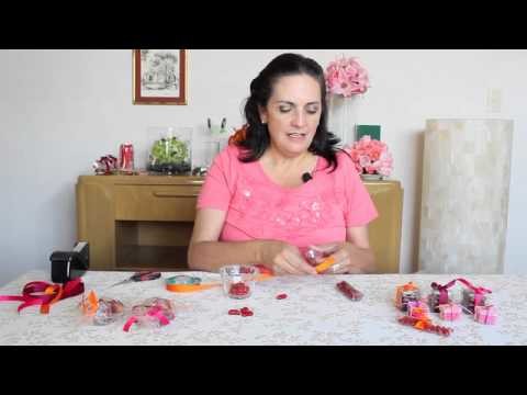 Cómo decorar unos tamarindos confitados para una mesa de dulces