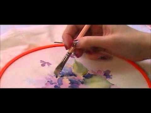 Final tutorial for painting violets on fabric