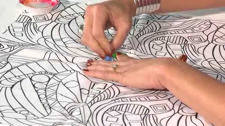 Quilt Show Tutorials: Fabric Painting with Pencils