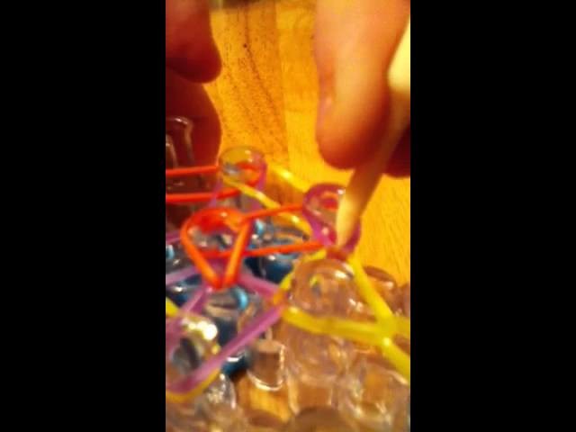 Rainbow loom ring