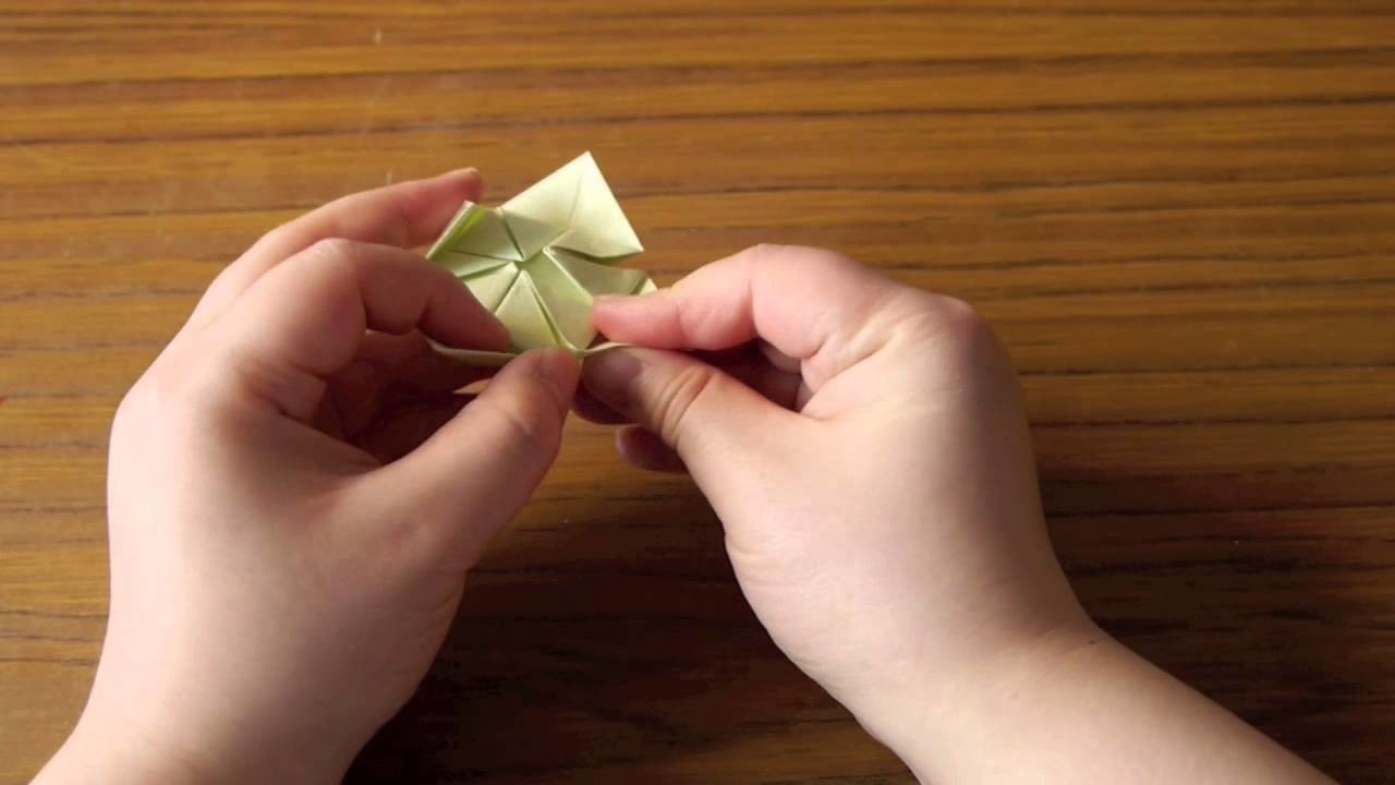 origami-how-to-make-an-paper-origami-clover