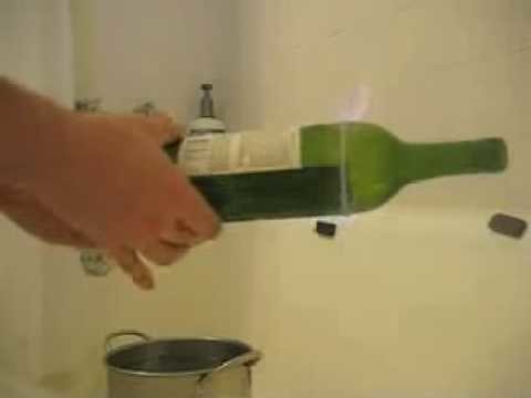 Wine bottle cutting with string