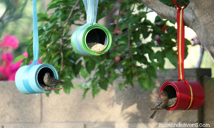 15 Cool DIY Bird Feeders