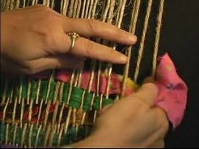 How to Weave on a Frame Loom : How to Make a Rug Pattern on a Frame Loom