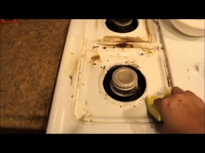 How to clean a stove top with HYDROGEN PEROXIDE AND BAKING SODA to remove GREASE!