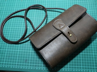 Making a simple leather lady sling bag
