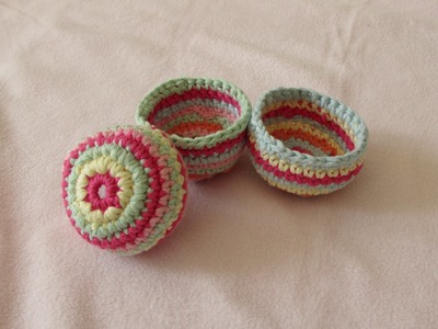 VERY EASY crochet mini basket tutorial - striped storage pots