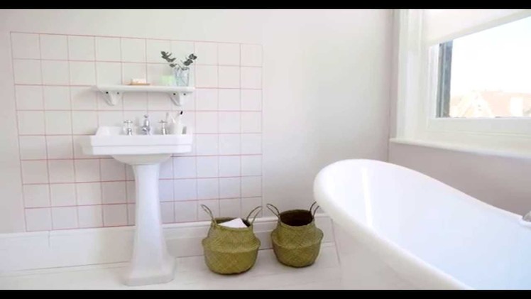 Bathroom ideas: Using coral and white - Dulux