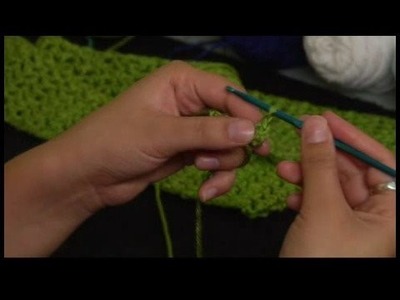 How to Crochet a Scarf : Starting Row 1 of Crochet Scarf
