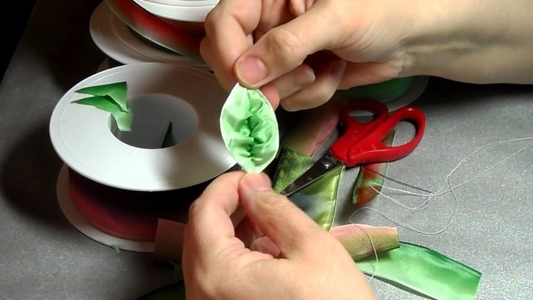 How to make French ribbonwork leaves