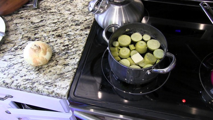 How to Boil Squash - Simple Boiled Squash Recipe