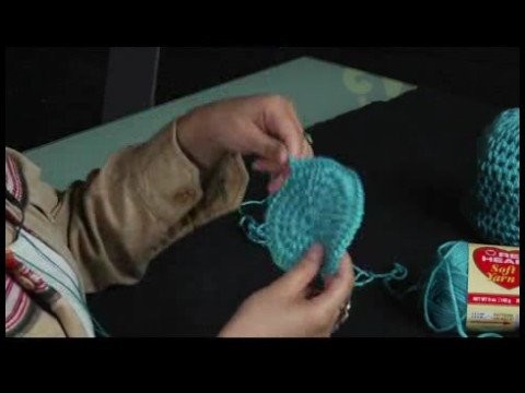 How to Crochet a Hat : How to Correct Crochet Bends